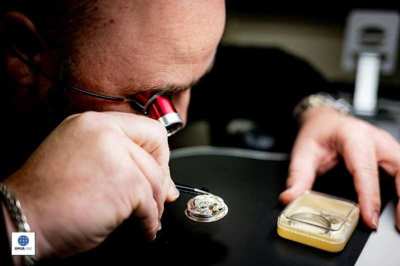 Établi pour horlogers