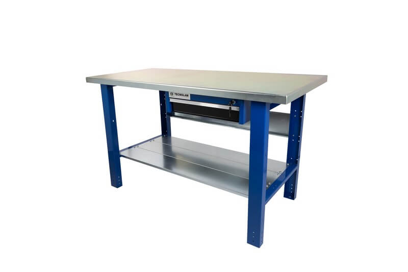 établi de travail robuste et confortable pour tous types de travaux. Présente : un tiroir avec clé, au fond à la place un plat en fer.