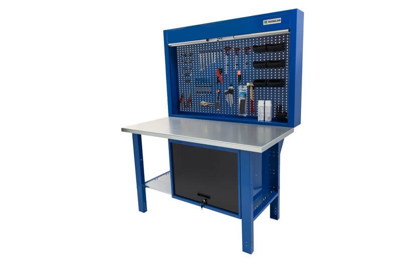 Etabli avec étagères à porte basculante et plan à gauche, un panneau pour les outils derrière l'établi